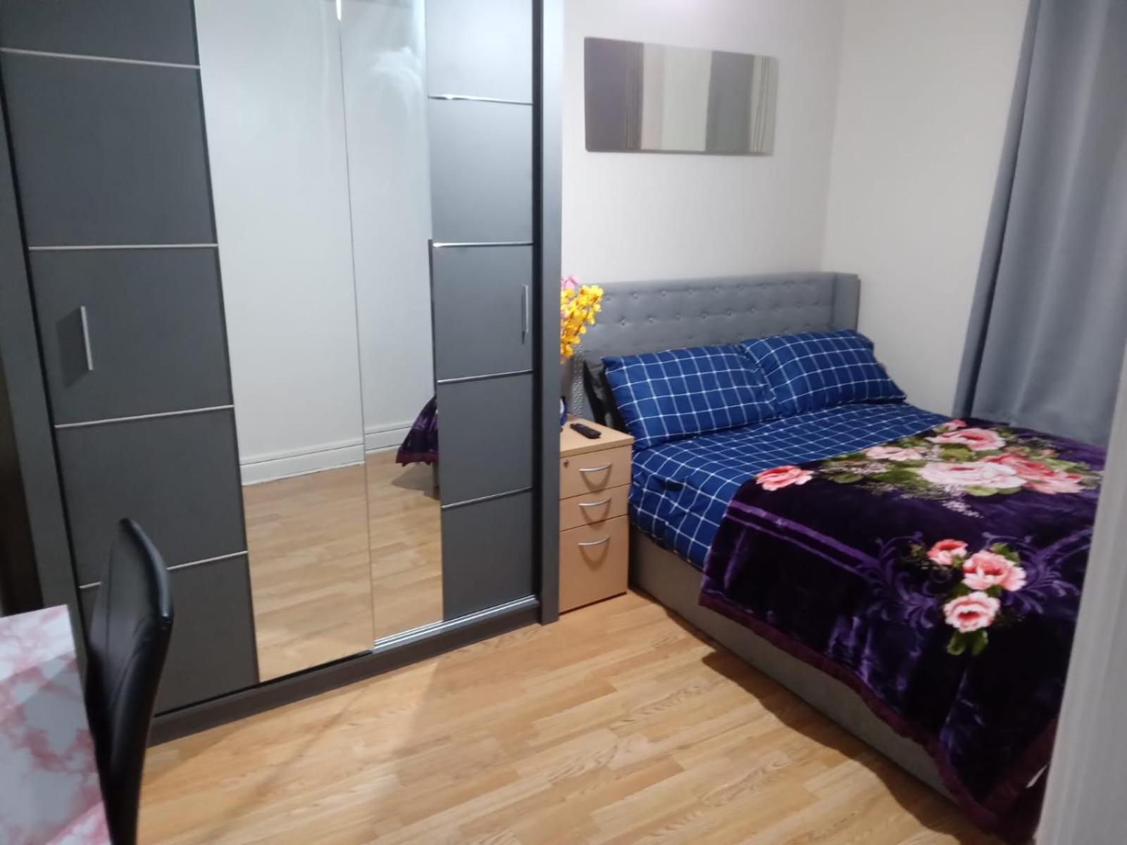 Exclusive Double Bedroom In A Gorgeous Shared Flat With Top Access Stadtteil Plumstead Exterior foto