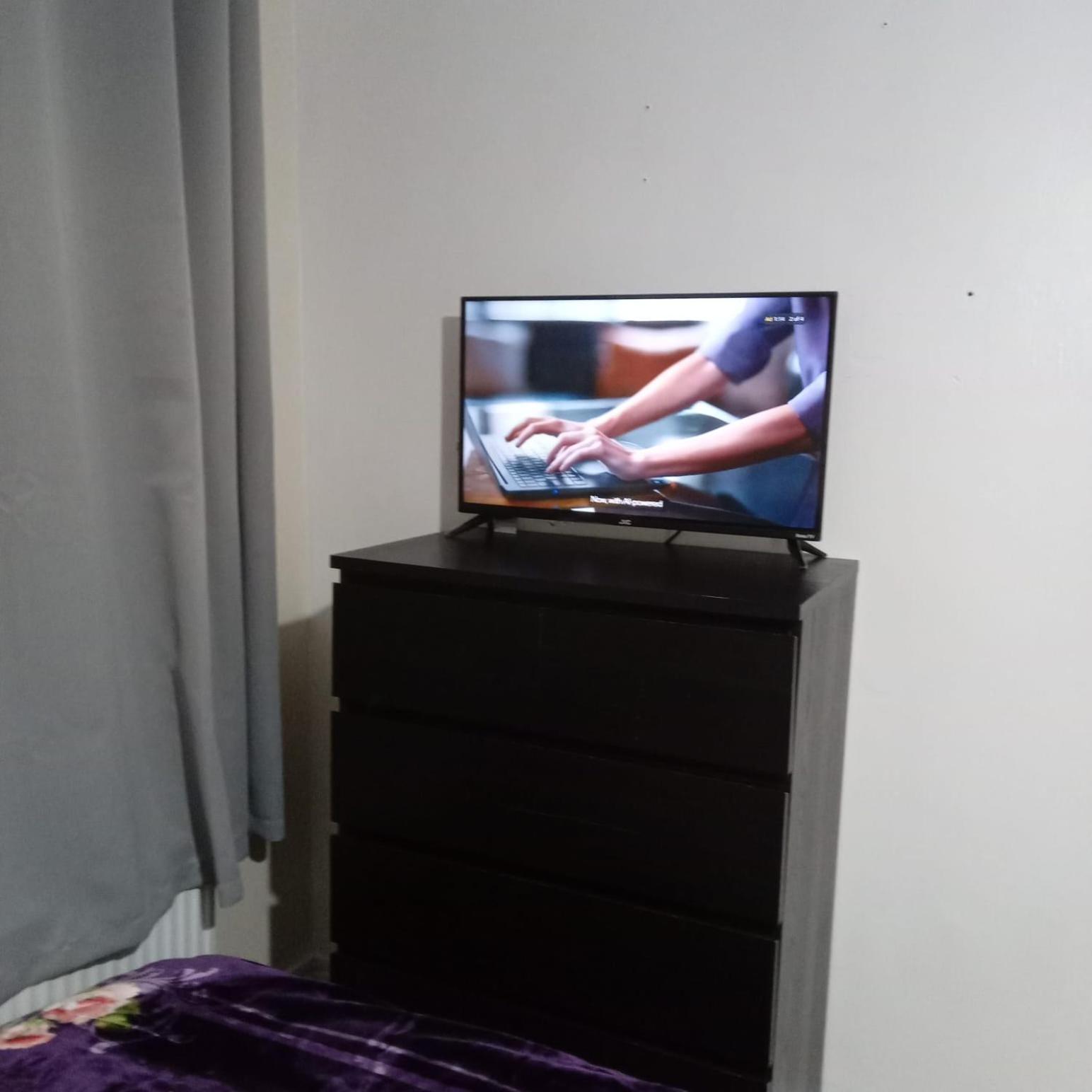 Exclusive Double Bedroom In A Gorgeous Shared Flat With Top Access Stadtteil Plumstead Exterior foto