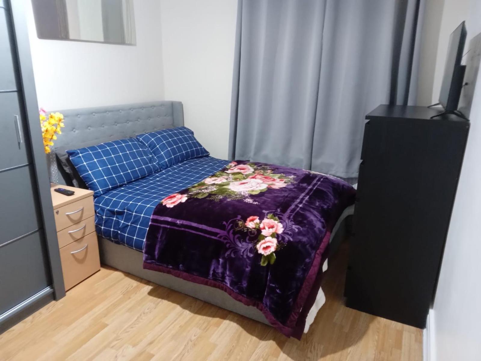 Exclusive Double Bedroom In A Gorgeous Shared Flat With Top Access Stadtteil Plumstead Exterior foto